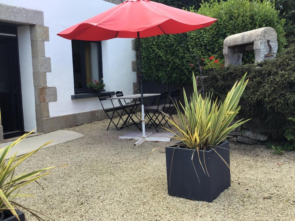 Longere De Kerveguen Argoat Villa Leuhan Exterior foto