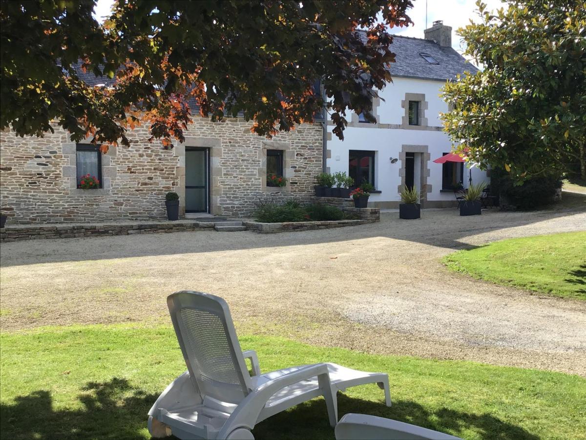 Longere De Kerveguen Argoat Villa Leuhan Exterior foto